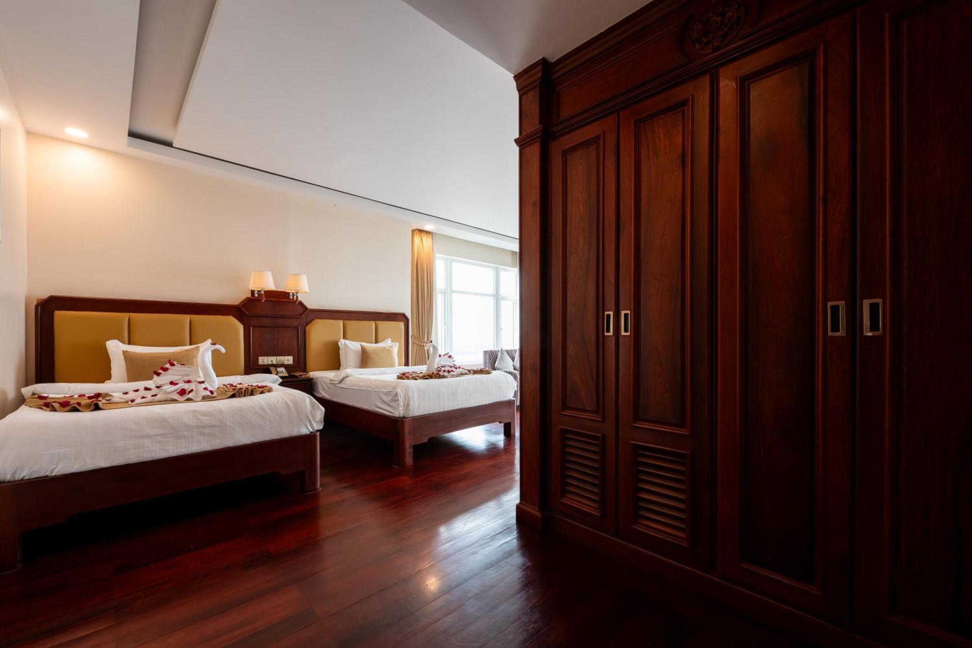 Lbn Asian Hotel Kampong Cham Buitenkant foto